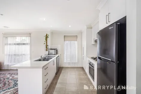 Property photo of 58 Saltbush Crescent Brookfield VIC 3338