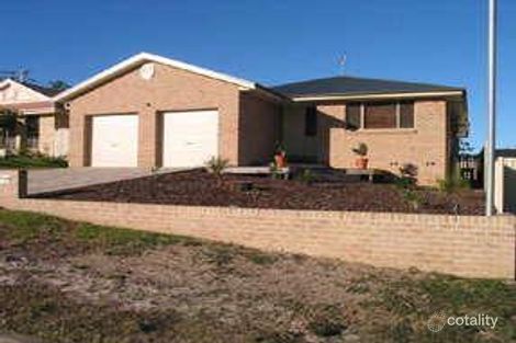 70 Tradewinds Ave, Sussex Inlet, NSW 2540