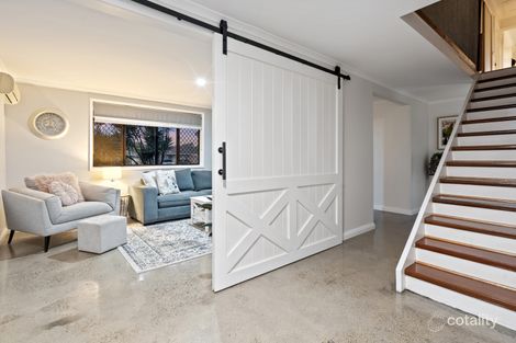 Property photo of 23 Vermont Crescent Mount Warren Park QLD 4207