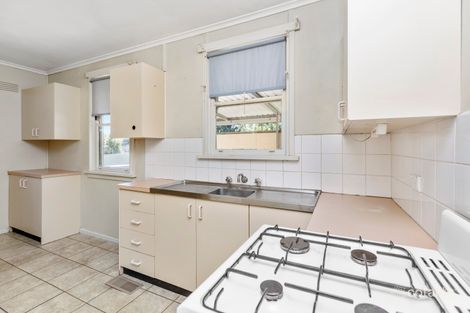 Property photo of 21 Jack Avenue Mount Austin NSW 2650