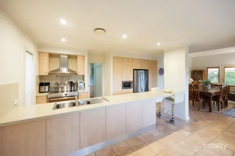 Property photo of 3/56 Kersley Road Kenmore QLD 4069