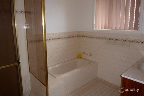 Property photo of 4 Phoenix Place Orange NSW 2800