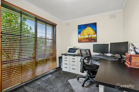 Property photo of 4 Radiata Close Ringwood North VIC 3134