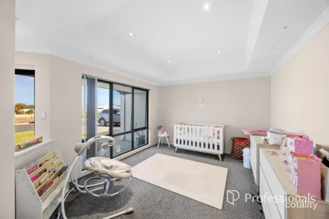 Property photo of 20 Carbine Loop Millbridge WA 6232