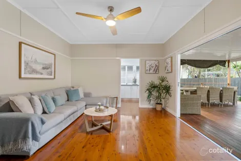 35 Ellen St, Oxley, QLD 4075