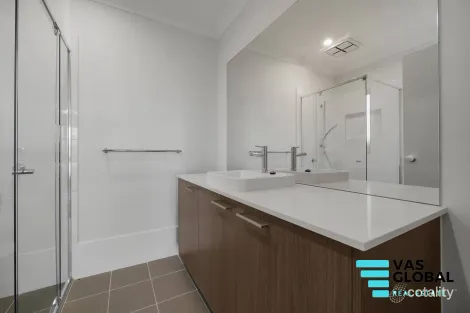 Property photo of 26 Duncombe Avenue Gledswood Hills NSW 2557