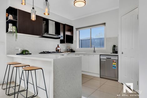 Property photo of 4 Exhibition Parade Taylors Hill VIC 3037