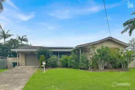 6 Parkway Dr, Scarness, QLD 4655