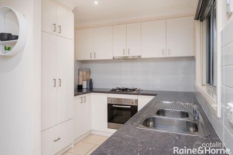 Property photo of 10 Apprentice Avenue Ashmont NSW 2650
