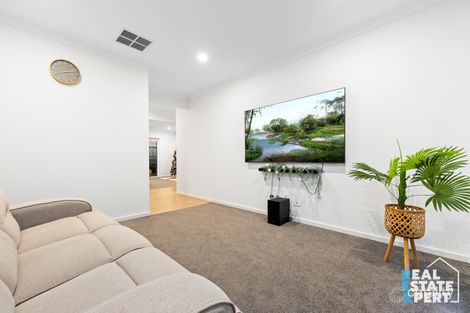 Property photo of 15 Rowling Drive Officer VIC 3809