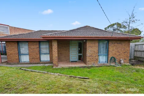 4 Melba Ave, Sunbury, VIC 3429