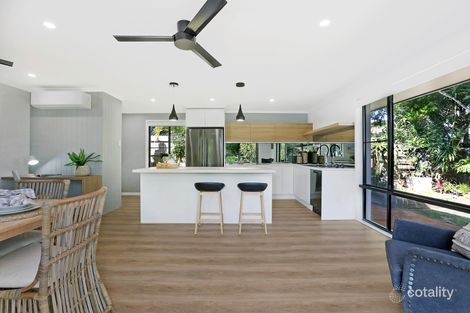 21 Dayspring St, Sunrise Beach, QLD 4567