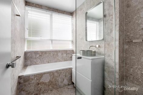 Property photo of 1/1275 Burke Road Kew VIC 3101