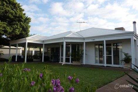 Property photo of 18 Darlot Crescent South Perth WA 6151