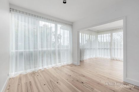 Property photo of 1/1275 Burke Road Kew VIC 3101