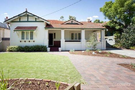 32 Holmfirth St, Menora, WA 6050