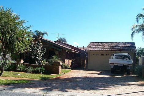 29 Aylesford Dr, Marangaroo, WA 6064