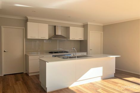 Property photo of 4 Oxbow Street Mickleham VIC 3064