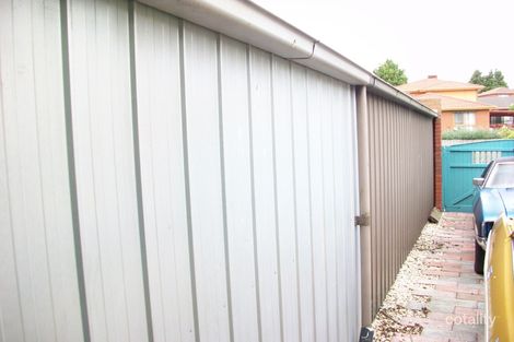 Property photo of 1 Putney Close Endeavour Hills VIC 3802