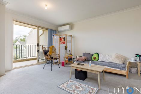 Property photo of 31 Byron Court Phillip ACT 2606