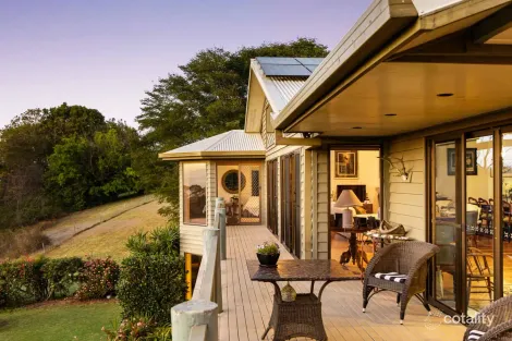 9 Scenic Cres, Blue Mountain Heights, QLD 4350