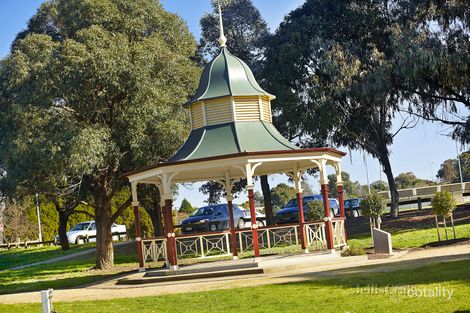 Property photo of 11 Greenhill Road Greensborough VIC 3088