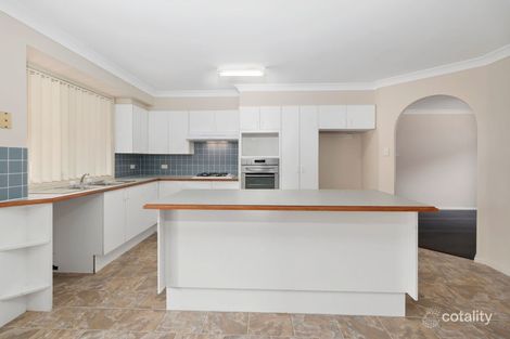 Property photo of 28 Paroo Court Wattle Grove NSW 2173