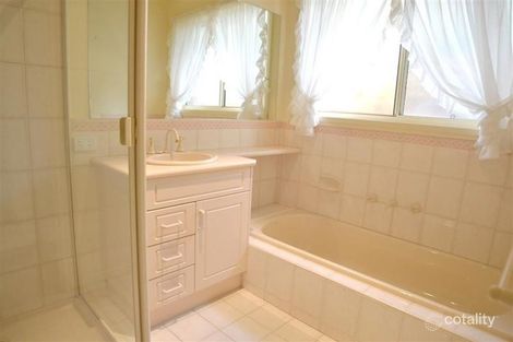 Property photo of 2/10 Olinda Street Glen Waverley VIC 3150