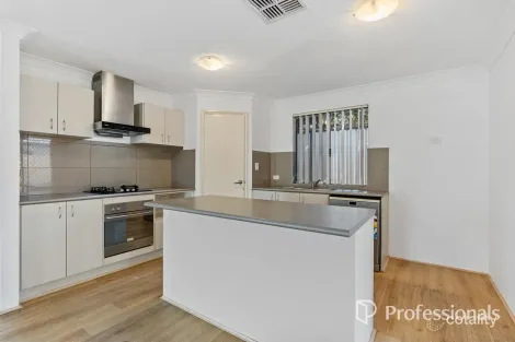 5/26 Mangosteen Dr, Forrestfield, WA 6058