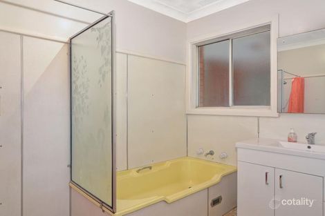 Property photo of 24 Kurrajong Street Windang NSW 2528