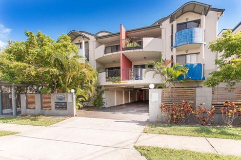 1/9 Mcnaughton St, Redcliffe, QLD 4020