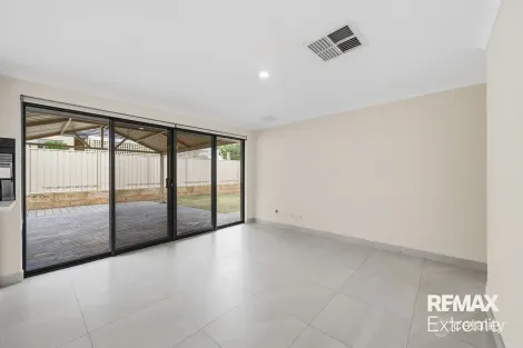Property photo of 18 Zeppelin Way Tapping WA 6065