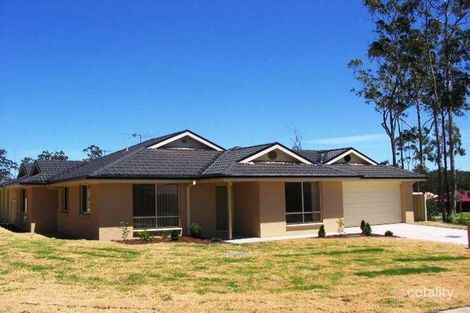 10 Carnarvon Cct, East Maitland, NSW 2323