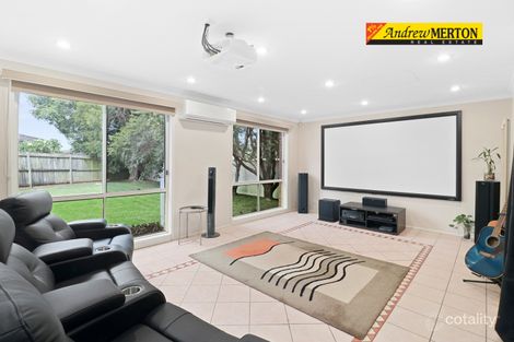 Property photo of 19 Roxby Grove Quakers Hill NSW 2763