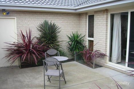 Property photo of 11 Dora Street Jerrabomberra NSW 2619