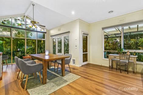 Property photo of 1 Renmark Court Berwick VIC 3806