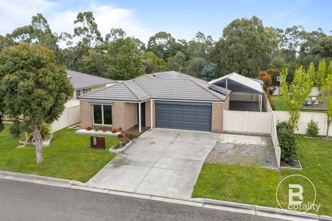 17 Normlyttle Pde, Miners Rest, VIC 3352
