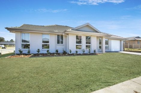 Property photo of 11 Stayard Drive Largs NSW 2320