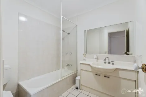 Property photo of 24/643 Pine Ridge Road Biggera Waters QLD 4216