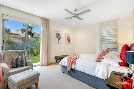 Property photo of 3 Osmium Lane Hope Island QLD 4212