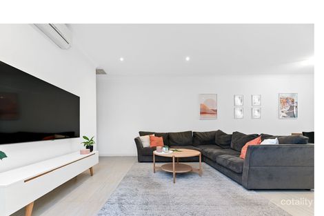 Property photo of 2/265 Dandelion Drive Rowville VIC 3178