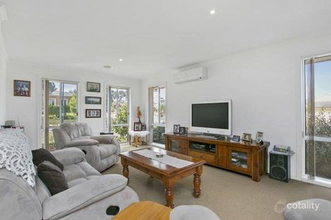 Property photo of 1 Whitsunday Court Mount Martha VIC 3934