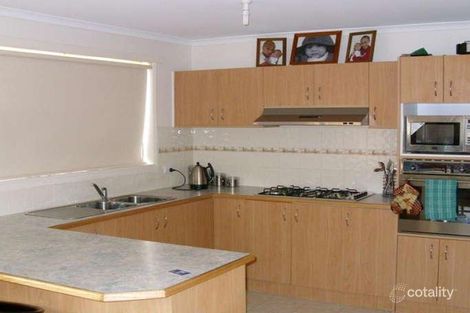 Property photo of 1 Luxor Court Cranbourne VIC 3977