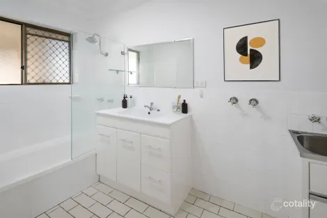 Property photo of 4/34 Winchester Street Hamilton QLD 4007