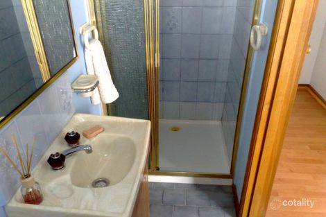 Property photo of 1 Putney Close Endeavour Hills VIC 3802