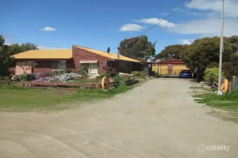 19 Aylmore St, Gnowangerup, WA 6335