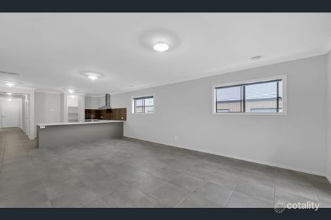 Property photo of 31 Ironside Street Donnybrook VIC 3064