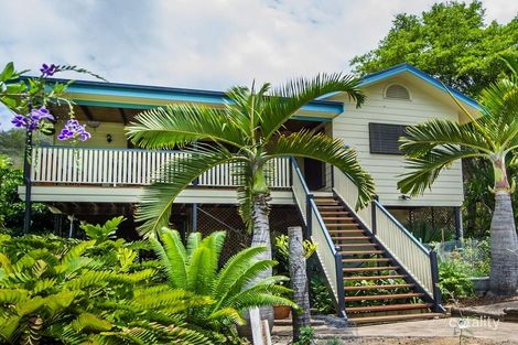 Property photo of 31 Nerita Crescent Nelly Bay QLD 4819