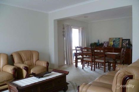 Property photo of 28 Casey Crescent Viewbank VIC 3084