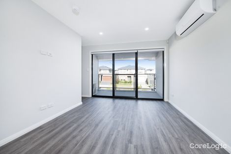 Property photo of 2/28 Fenway Street North Kellyville NSW 2155